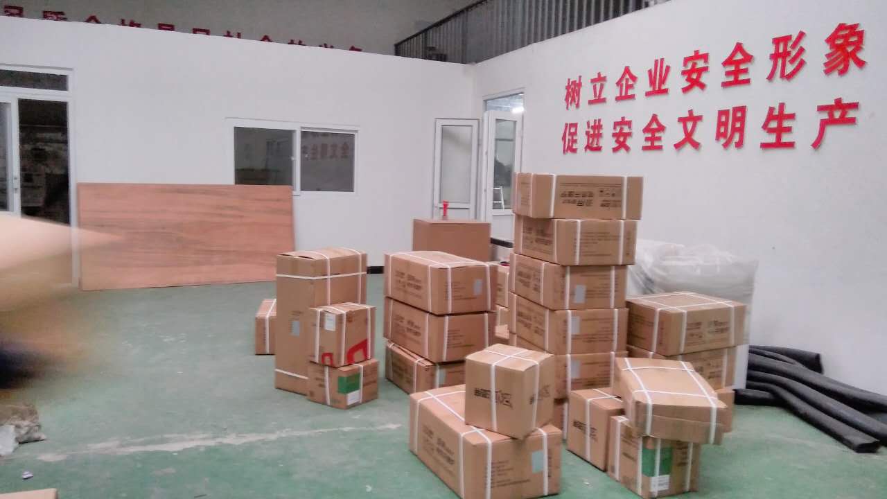 電鍋爐廠家喜迎采暖季 科技溫暖千家萬(wàn)戶，共筑綠色冬日